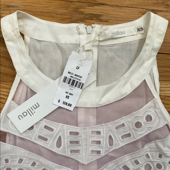 Woman sleeveless top - Picture 3 of 4